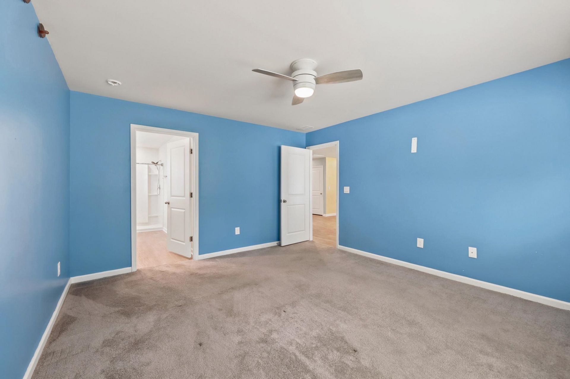 548 Talisman Trail Photo 6
