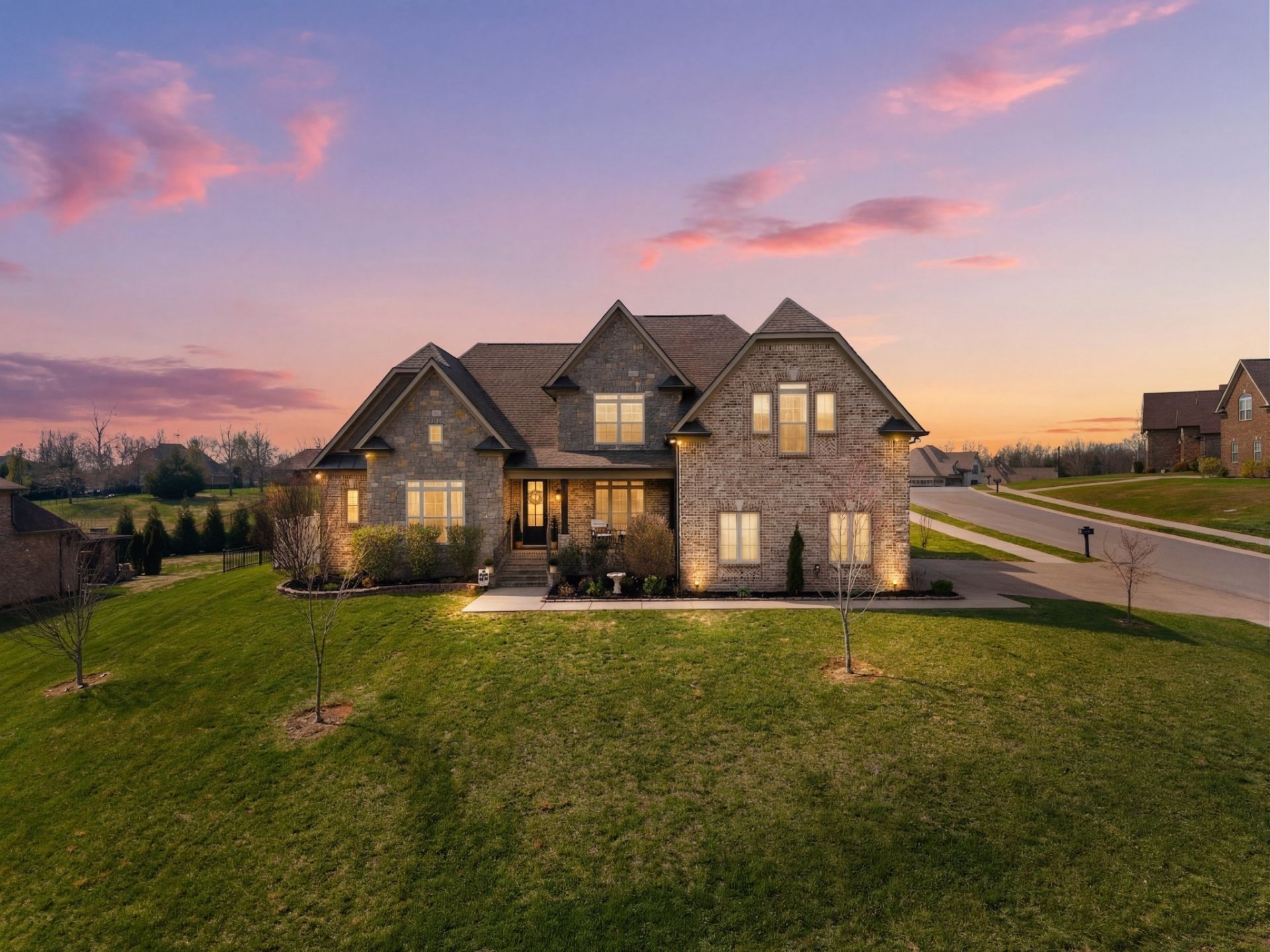 2726 Cherrydale Dr, Lebanon, TN 37087 Main Photo