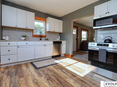1712 Ella Street, Beatrice, NE 68310