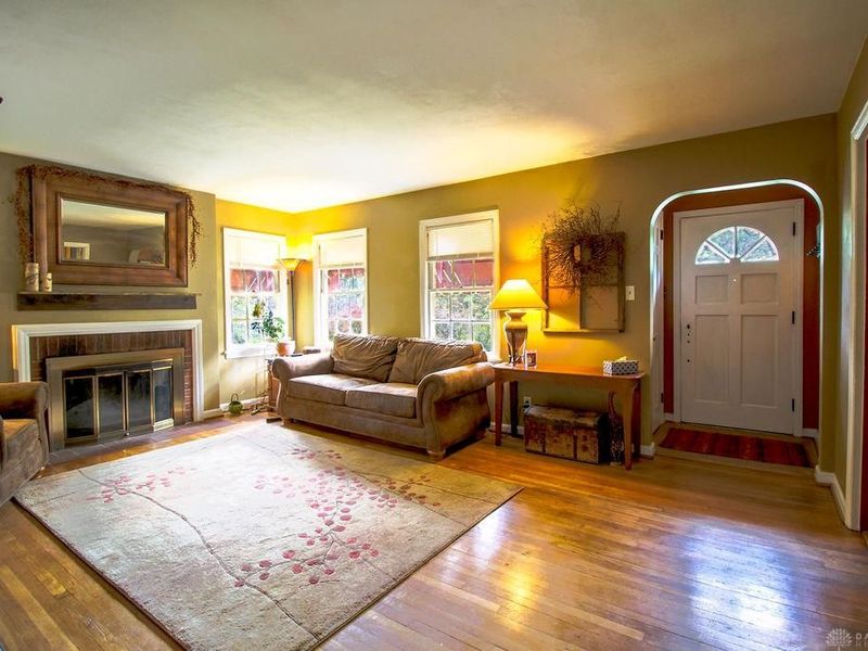 214 Valleyview Drive, Dayton, OH 45405 Photo 8