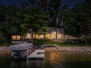 10673 Oak Grove Drive, Pequot Lakes, MN 56472