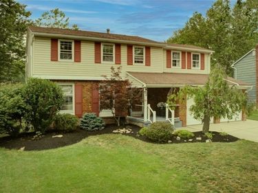 86 Sweetwood Drive N, Amherst, NY 14228