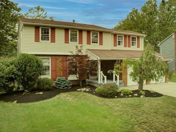 86 Sweetwood Drive N, Amherst, NY 14228
