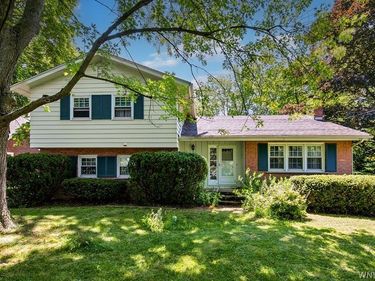 702 Ridge Road, Lewiston, NY 14092