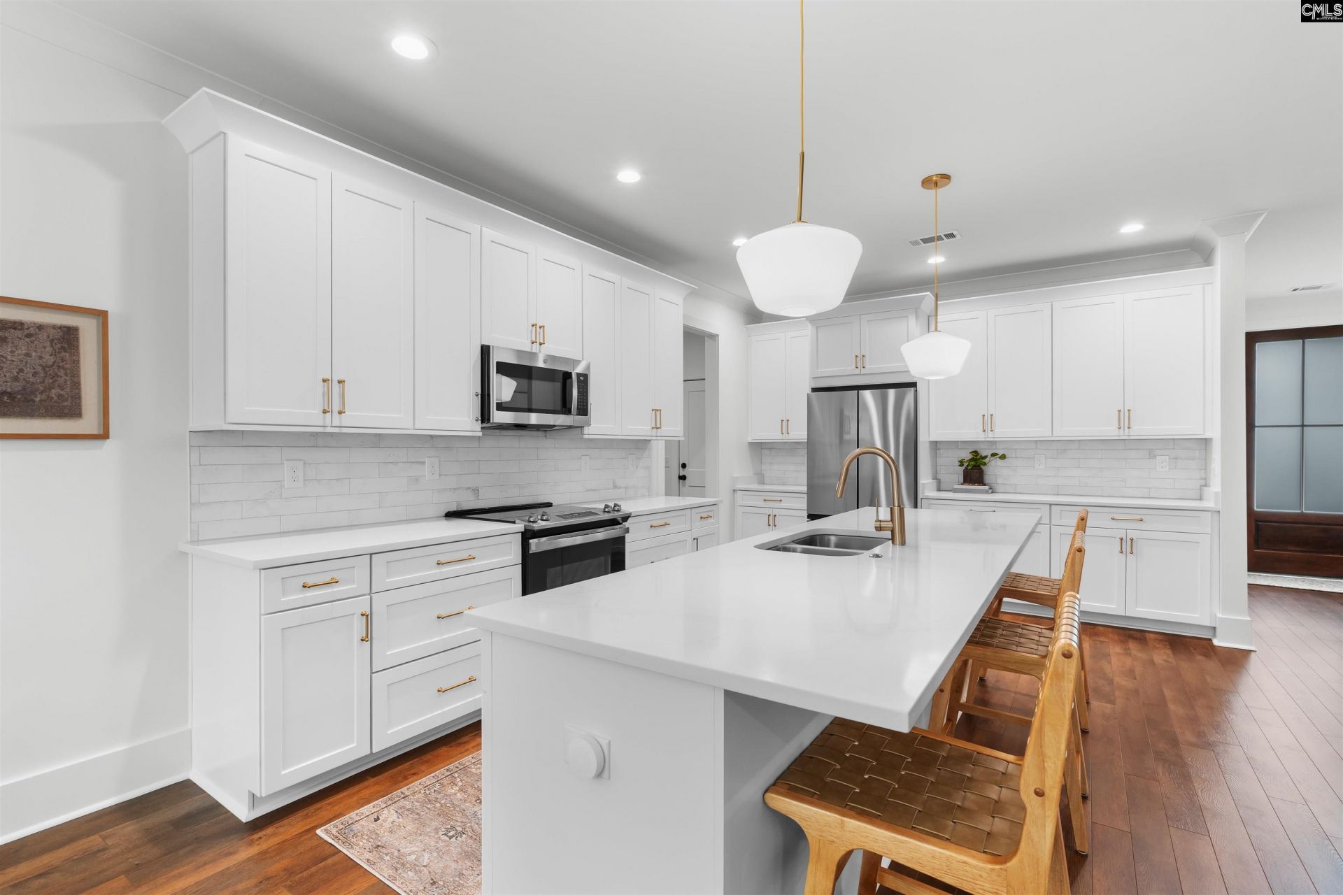 6200 Lakeshore Drive  Photo 7