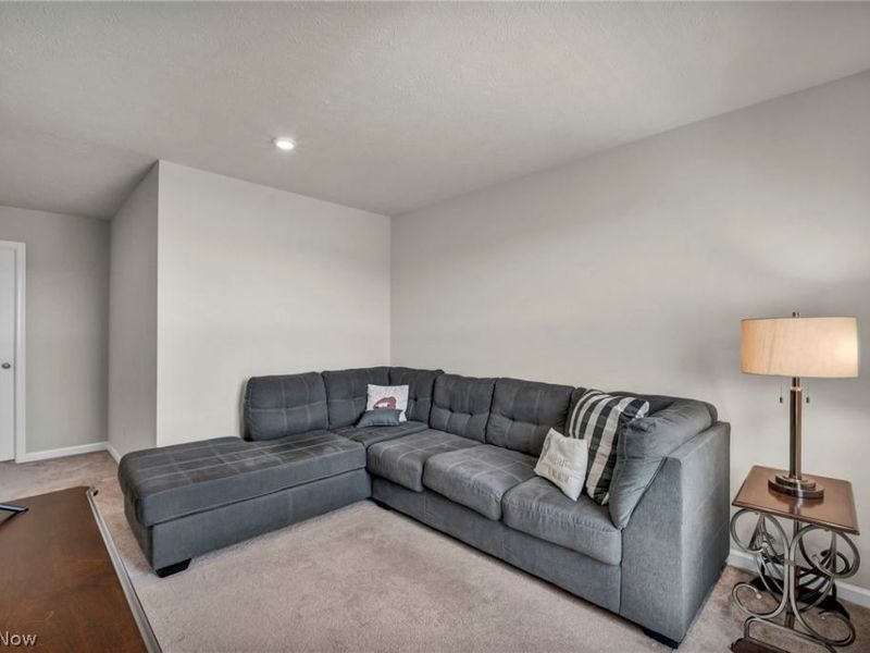 535 Cherrywood Lane , Painesville, OH 44077 Photo 15