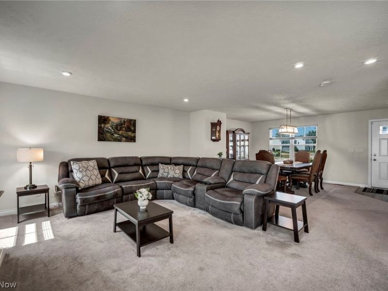 535 Cherrywood Lane , Painesville, OH 44077 Photo 7
