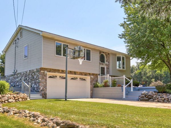 9280 Denton Hill Road, Fenton, MI 48430