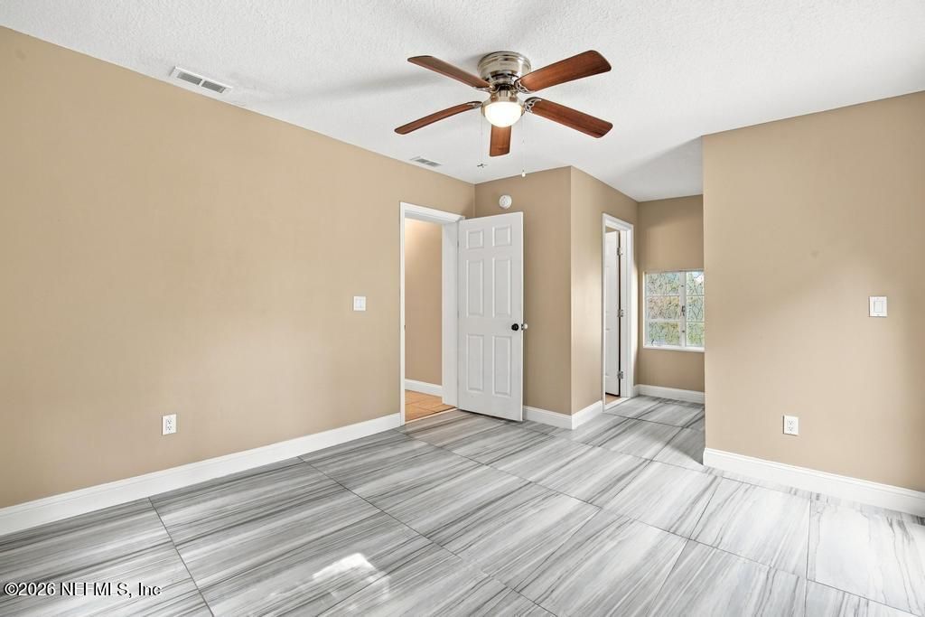 9777 Carbondale Drive W, Jacksonville, FL 32208 Photo