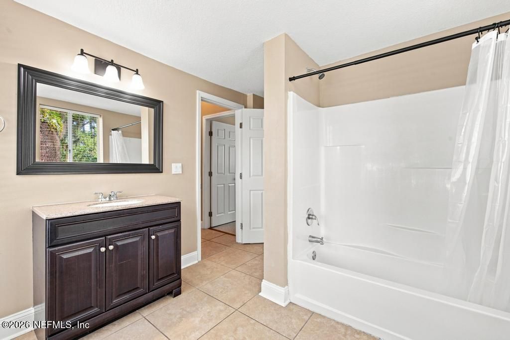 9777 Carbondale Drive W, Jacksonville, FL 32208 Photo