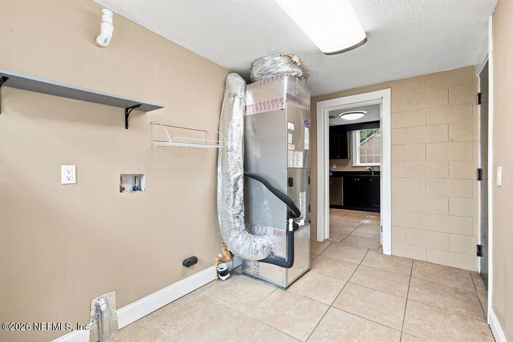 9777 Carbondale Drive W, Jacksonville, FL 32208 Photo