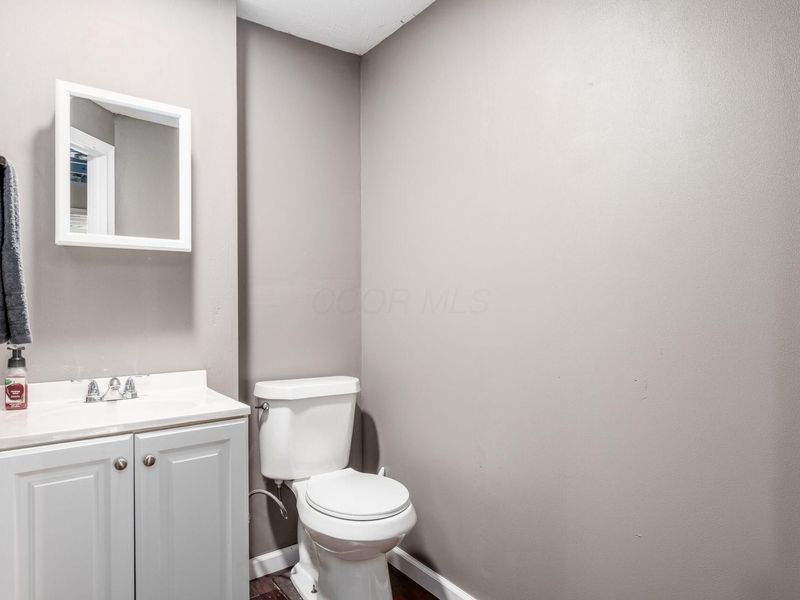 4281 Nafzger Drive, Columbus, OH 43230 Photo 17