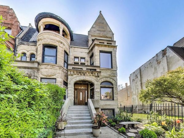 4553 S Ellis Avenue , Chicago, IL 60653