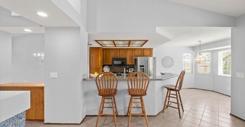 8660 N Delahye Cir, Sacramento, CA 95828 Photo