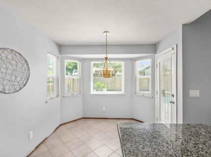 8660 N Delahye Cir, Sacramento, CA 95828 Photo