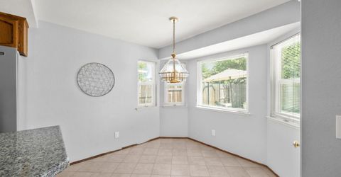 8660 N Delahye Cir, Sacramento, CA 95828 Photo