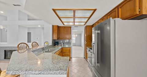 8660 N Delahye Cir, Sacramento, CA 95828 Photo