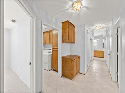 8660 N Delahye Cir, Sacramento, CA 95828 Photo