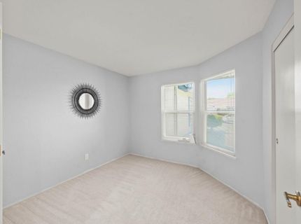 8660 N Delahye Cir, Sacramento, CA 95828 Photo