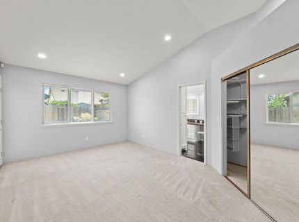 8660 N Delahye Cir, Sacramento, CA 95828 Photo