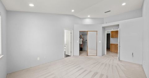 8660 N Delahye Cir, Sacramento, CA 95828 Photo