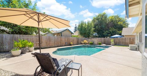 8660 N Delahye Cir, Sacramento, CA 95828 Photo
