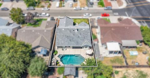8660 N Delahye Cir, Sacramento, CA 95828 Photo