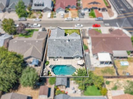 8660 N Delahye Cir, Sacramento, CA 95828 Photo