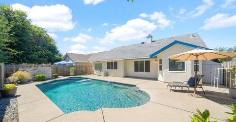 8660 N Delahye Cir, Sacramento, CA 95828 Photo
