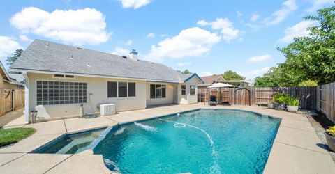 8660 N Delahye Cir, Sacramento, CA 95828 Photo