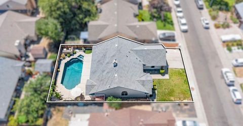 8660 N Delahye Cir, Sacramento, CA 95828 Photo