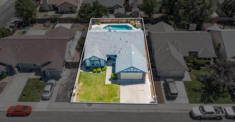 8660 N Delahye Cir, Sacramento, CA 95828 Photo