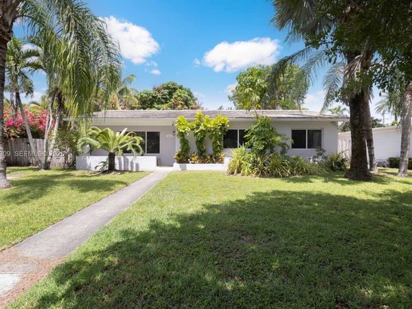 8315 SW 62nd Ct , Miami, FL 33143