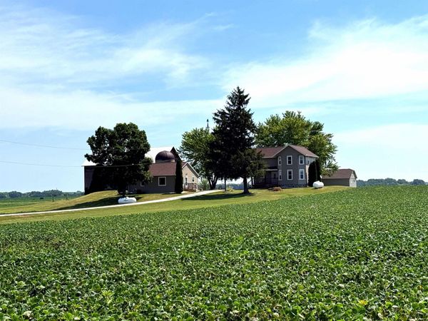 N6830/6832 N Farmington Lane, Watertown, WI 53094