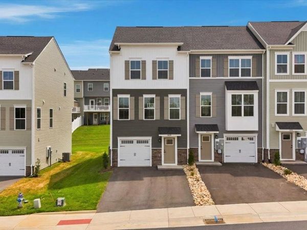 4639 FOUNTAIN BRIDGE CT, ROCKINGHAM, VA 22801