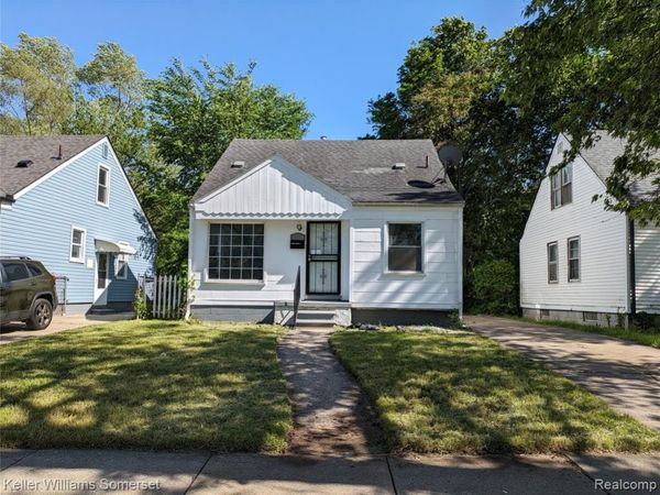26671 W Hills Drive, Inkster, MI 48141