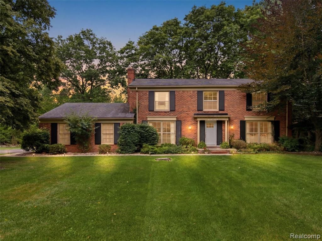 4367 Yorktown Drive, West Bloomfield Township, MI 48323 Main Photo