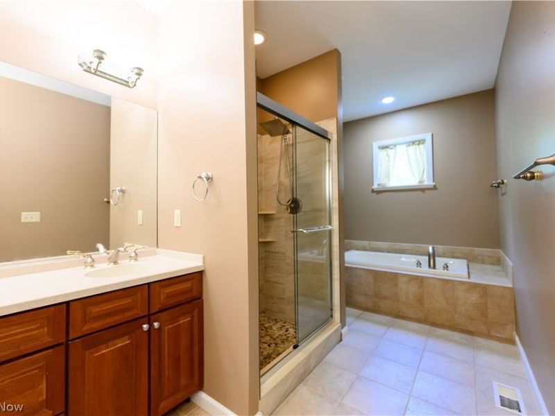 1517 Huntington Lane , Cleveland Heights, OH 44118 Photo 19