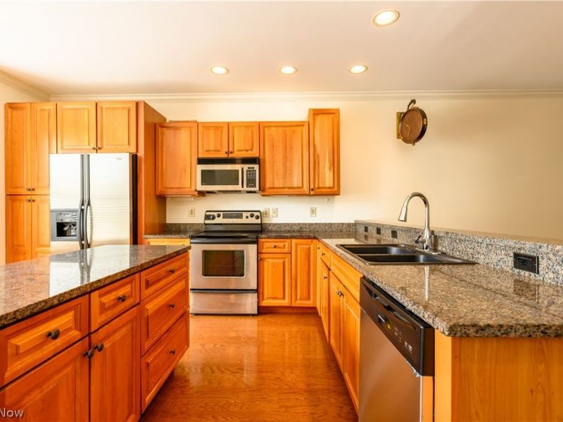 1517 Huntington Lane , Cleveland Heights, OH 44118 Photo 4