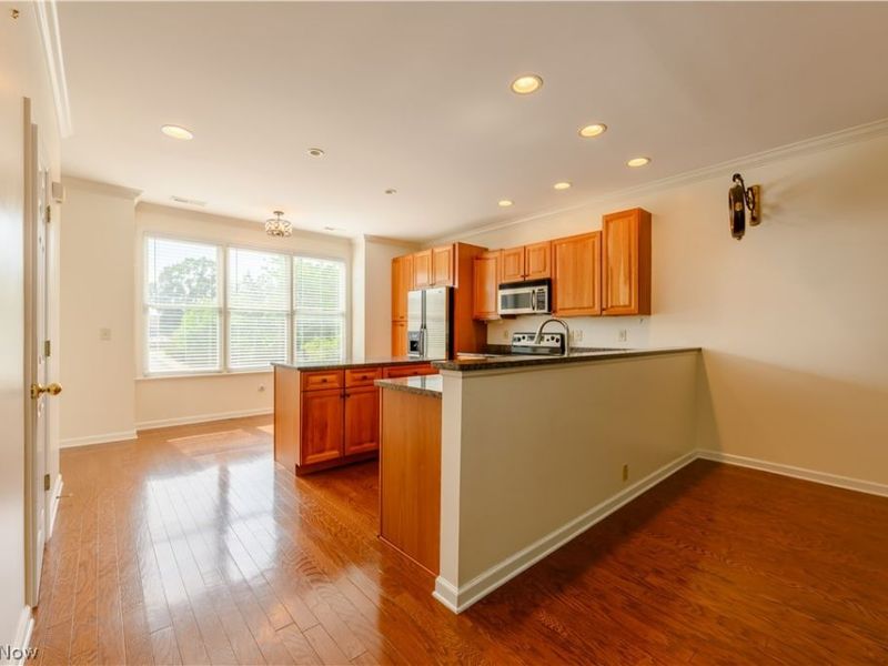 1517 Huntington Lane , Cleveland Heights, OH 44118 Photo 6