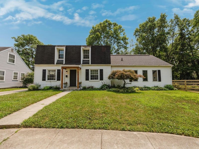 1829 Surrey Place , Columbus, OH 43219 Photo 2