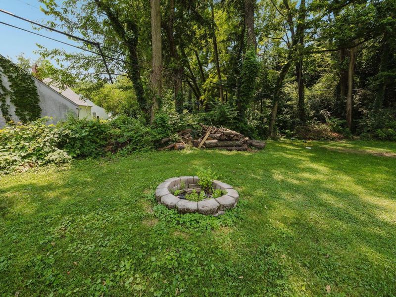 1829 Surrey Place , Columbus, OH 43219 Photo 48