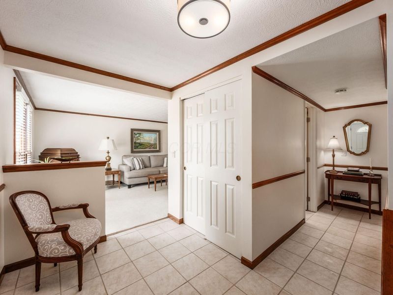 4349 Beehive Lane, Columbus, OH 43230 Photo 4