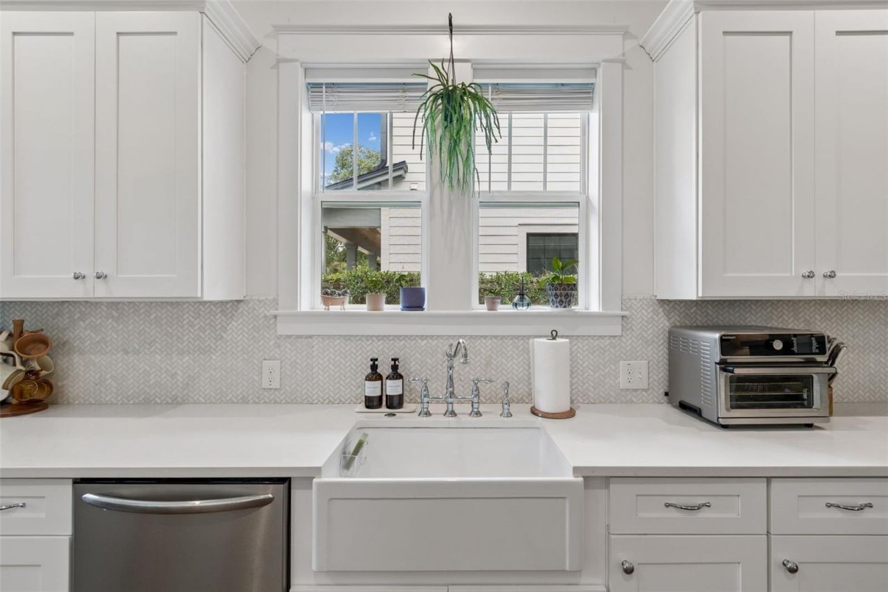212 W Hilda Street , Tampa, FL 33603 Photo