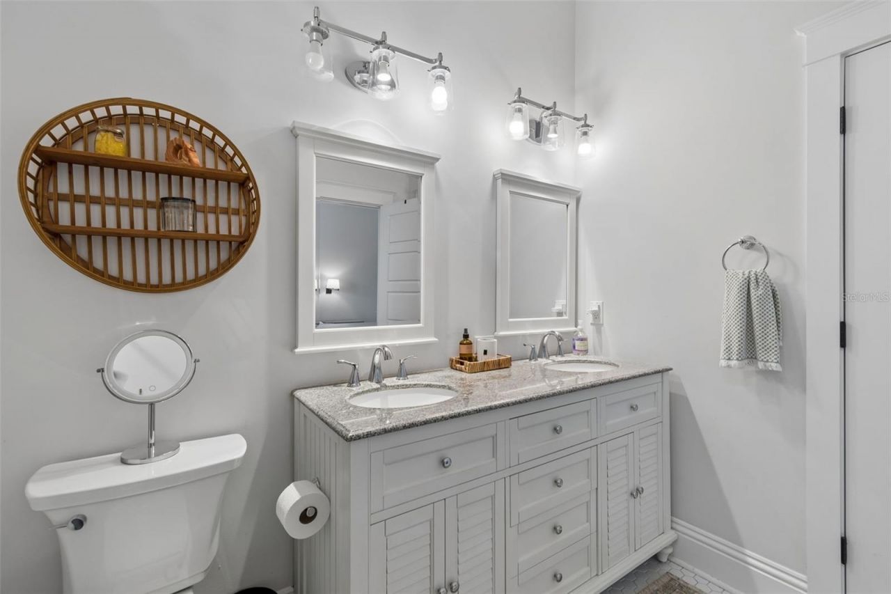 212 W Hilda Street , Tampa, FL 33603 Photo