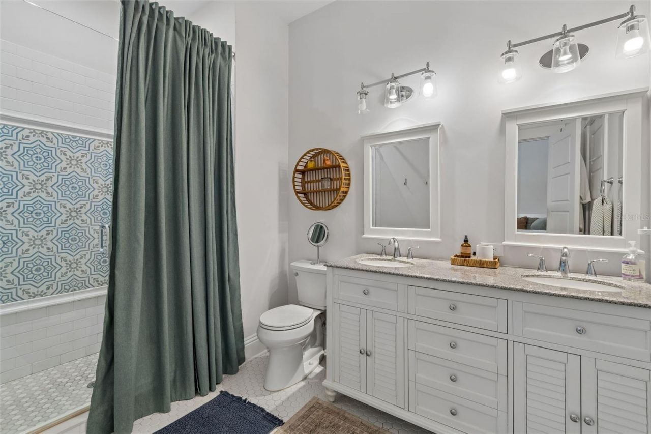 212 W Hilda Street , Tampa, FL 33603 Photo
