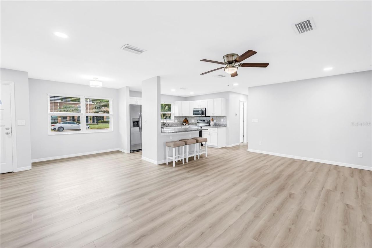 1165 66th Avenue S, Saint Petersburg, FL 33705 Photo