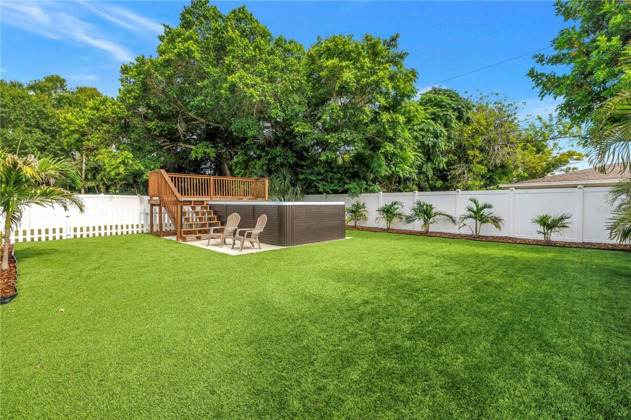 1165 66th Avenue S, Saint Petersburg, FL 33705 Photo