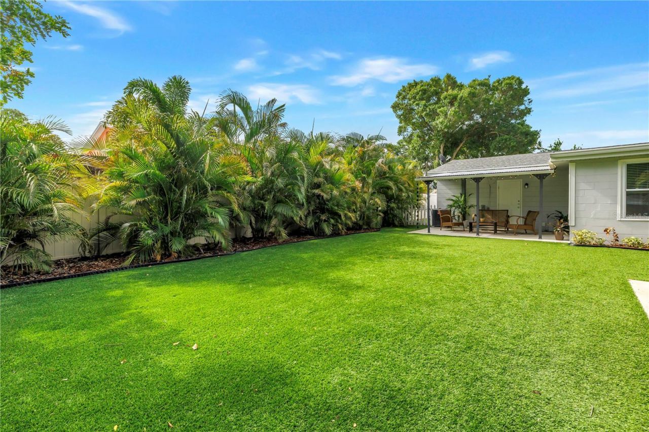 1165 66th Avenue S, Saint Petersburg, FL 33705 Photo