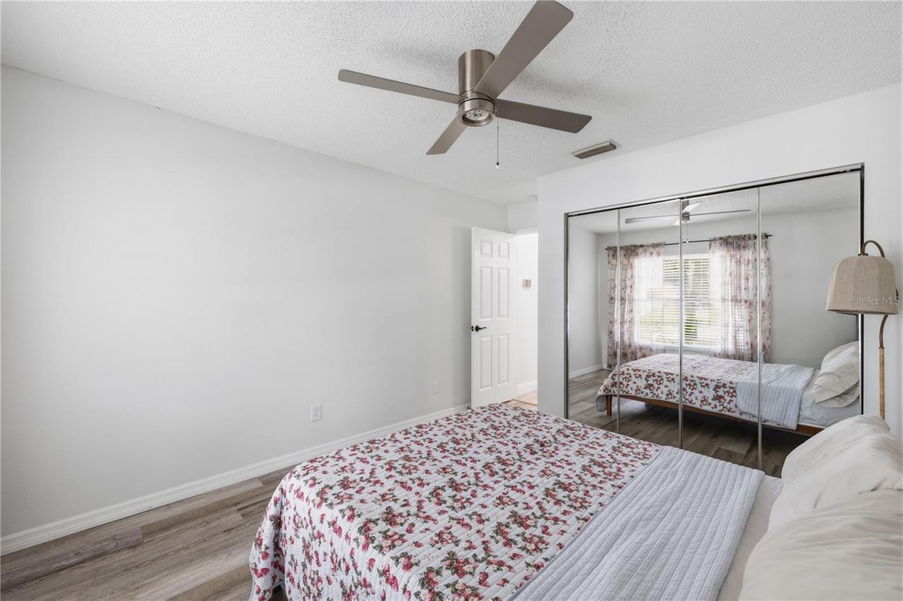 1570 Club Drive , Tarpon Springs, FL 34689 Photo